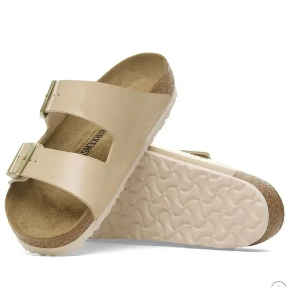 Birkenstock Arizona High Shine in Sand - Picture 9 of 11